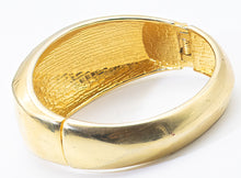 Load image into Gallery viewer, Vintage Gold Tone Clamper Bracelet  - JD11191