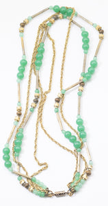 Vintage 1930s Deco Green Glass Necklace - JD11169