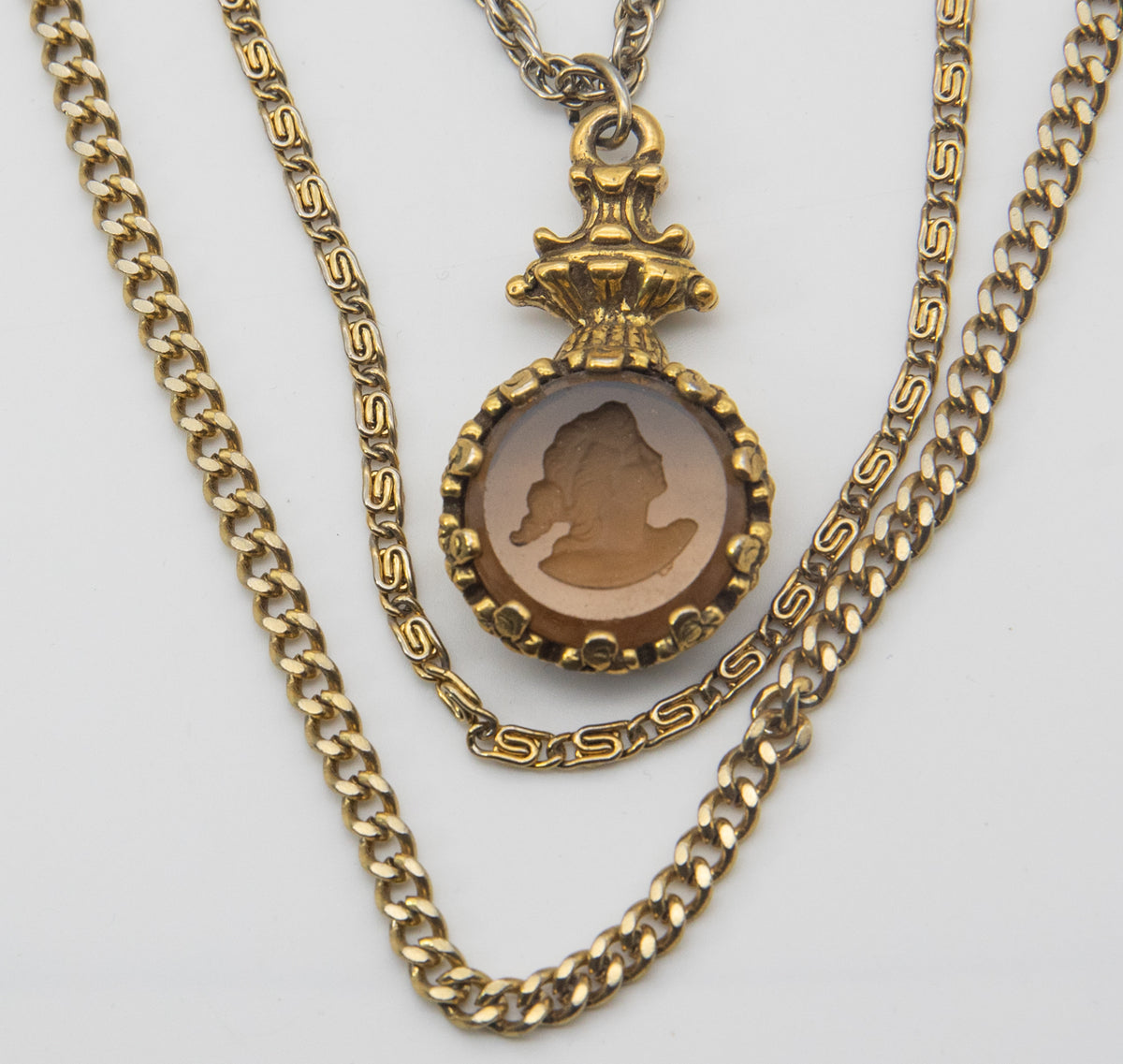 Goldette cameo sale necklace