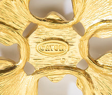 Load image into Gallery viewer, Vintage Signed Avon Gold Tone Fashion Bracelet  - JD11052