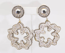 Load image into Gallery viewer, Vintage Deanna Hamro Glitzy Earrings Signed - JD11145