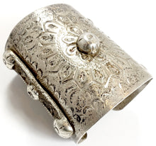 Load image into Gallery viewer, Vintage Handmade Wide 5-1/2 oz Sterling Silver Heavily Carved Cuff Bracelet