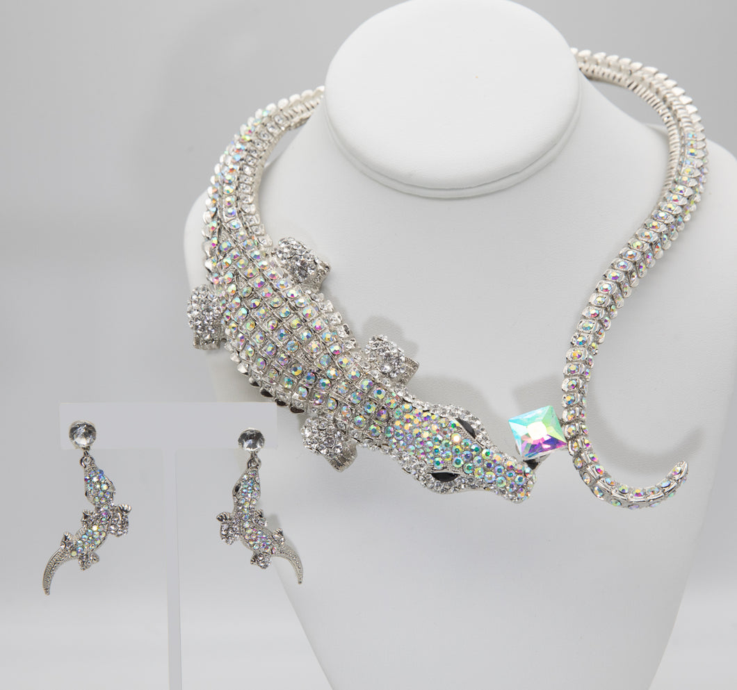 Contemporary alligator necklace and earrings set - JD10622