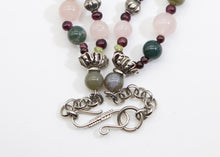 Load image into Gallery viewer, Vintage Semi-Precious Necklace  - JD10785