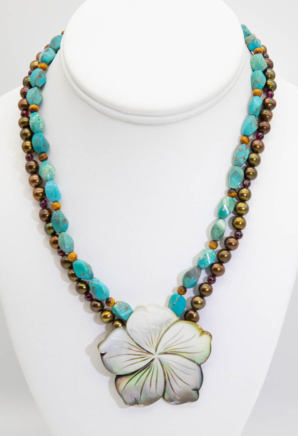 Vintage Mother of Pearl Flower Bead Necklace  - JD10792