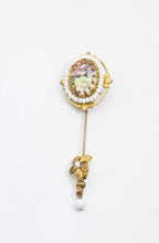 Load image into Gallery viewer, Vintage Early Miriam Haskell Stick Pin - JD11010