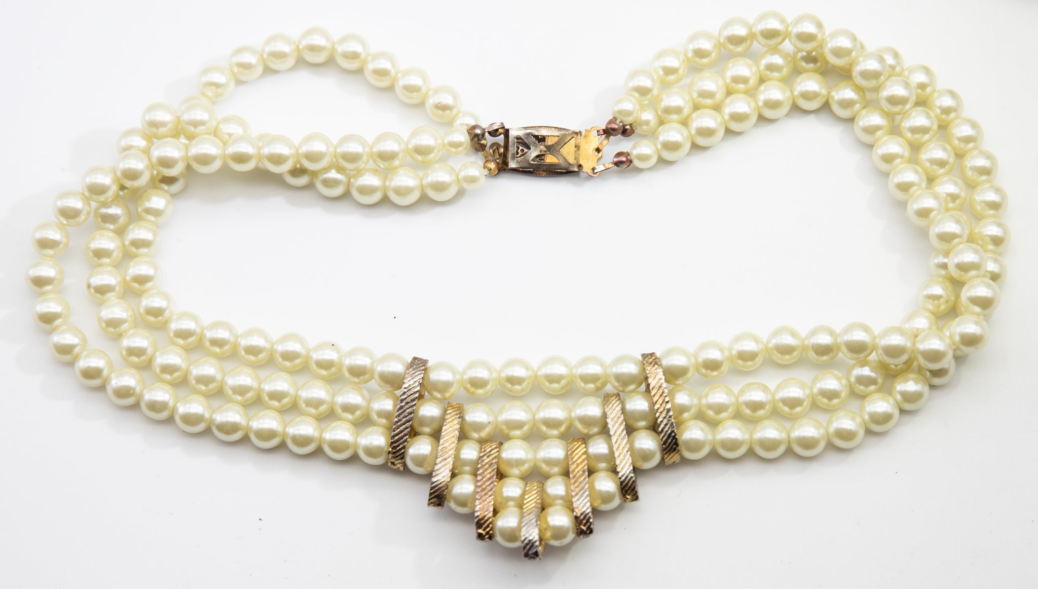 Vintage Deco Three Strands Faux Pearl Necklace - JD10774 – Connie