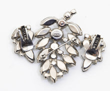 Load image into Gallery viewer, Signed Weiss Pin and Earrings Set - JD10894