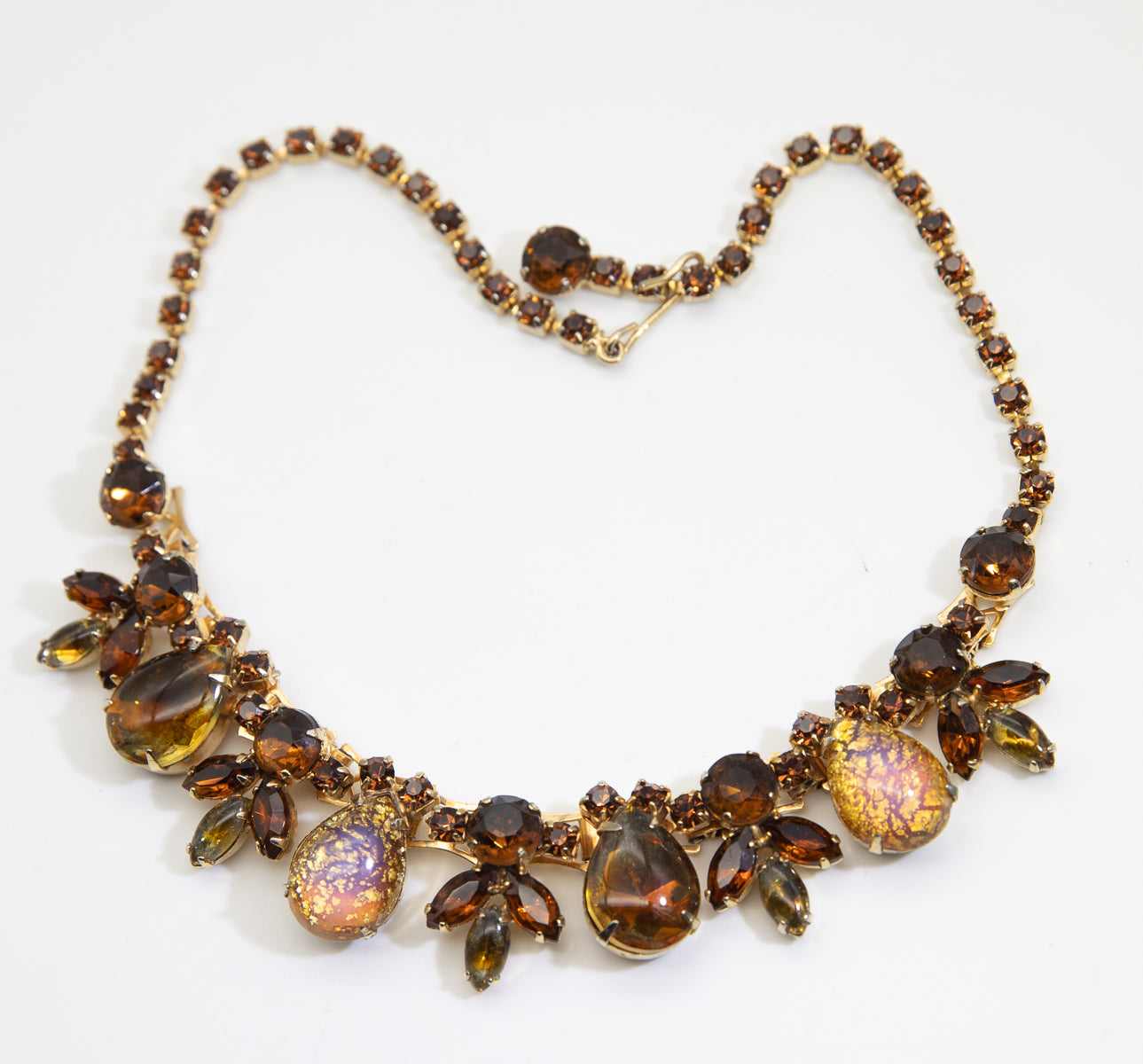 Weiss jewelry necklace store