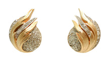 Load image into Gallery viewer, Vintage Signed Trifari Earrings