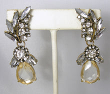 Load image into Gallery viewer, Oscar de la Renta Crystal Drop Earrings