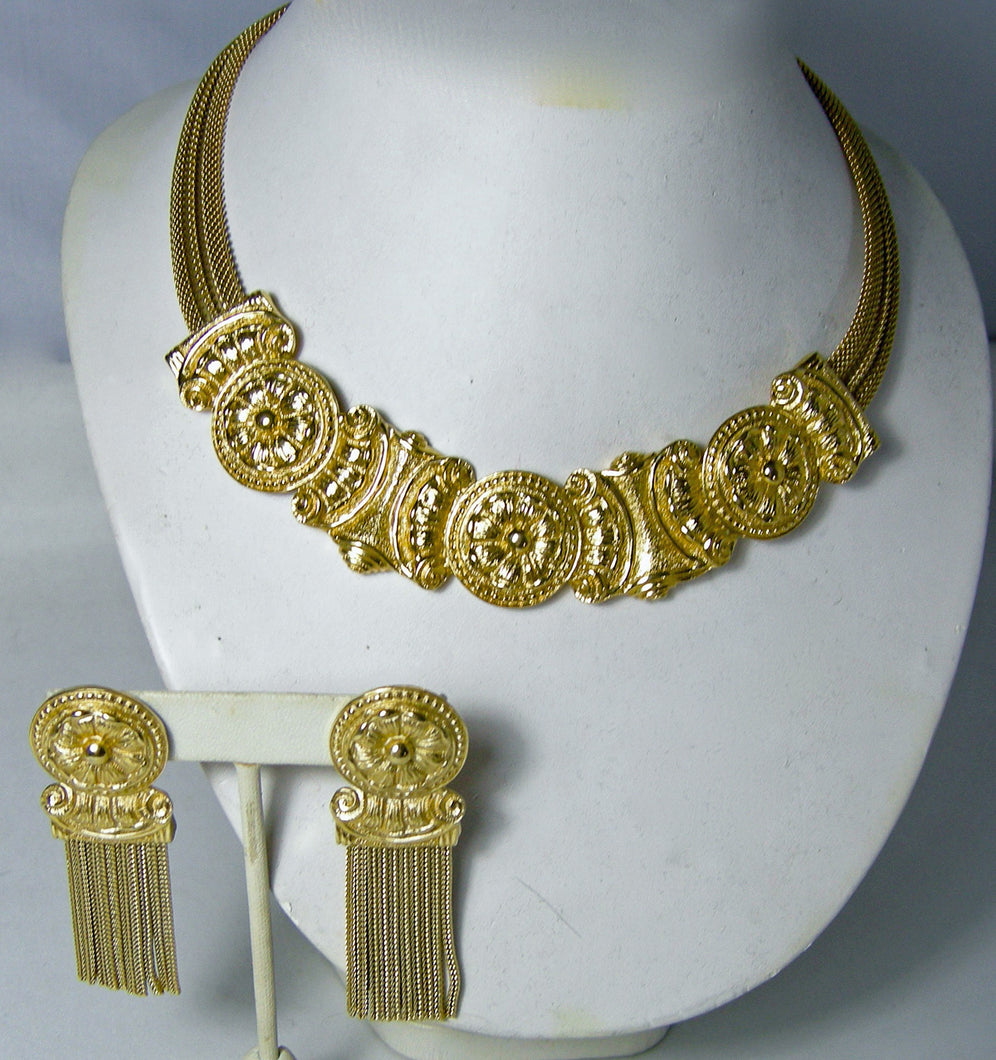 Vintage Signed Marcella Saltz for Trifari Medalion Choker And Earrings   - JD10449