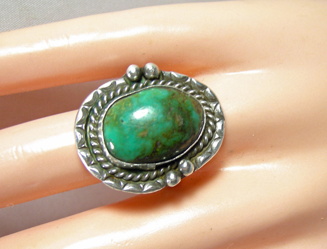Vintage Sterling Silver & Green Turquoise Ring  - JD10343
