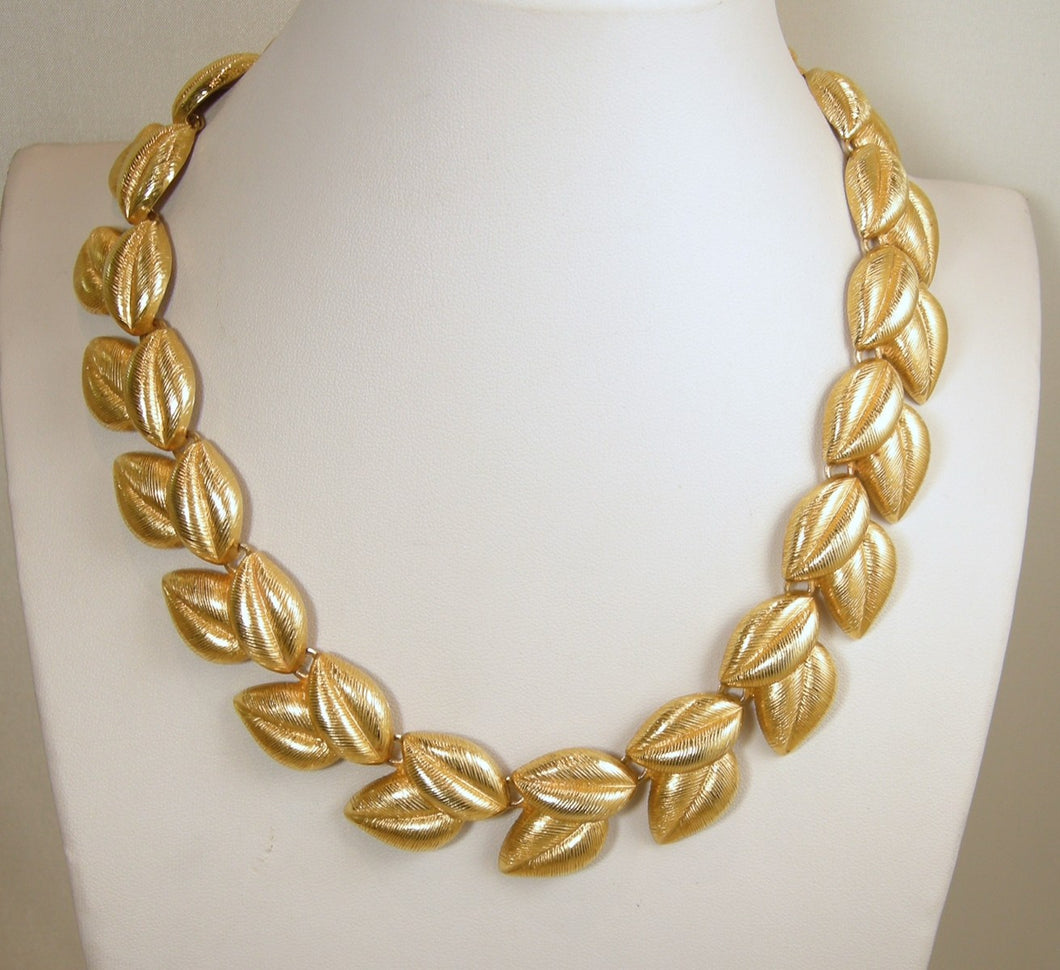 Vintage Etched Leaves Necklace