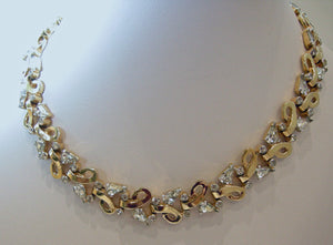 Vintage Signed Mazer Swirl Crystal Necklace