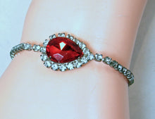 Load image into Gallery viewer, Vintage Red &amp; Clear Crystals Bracelet &amp; Earrings