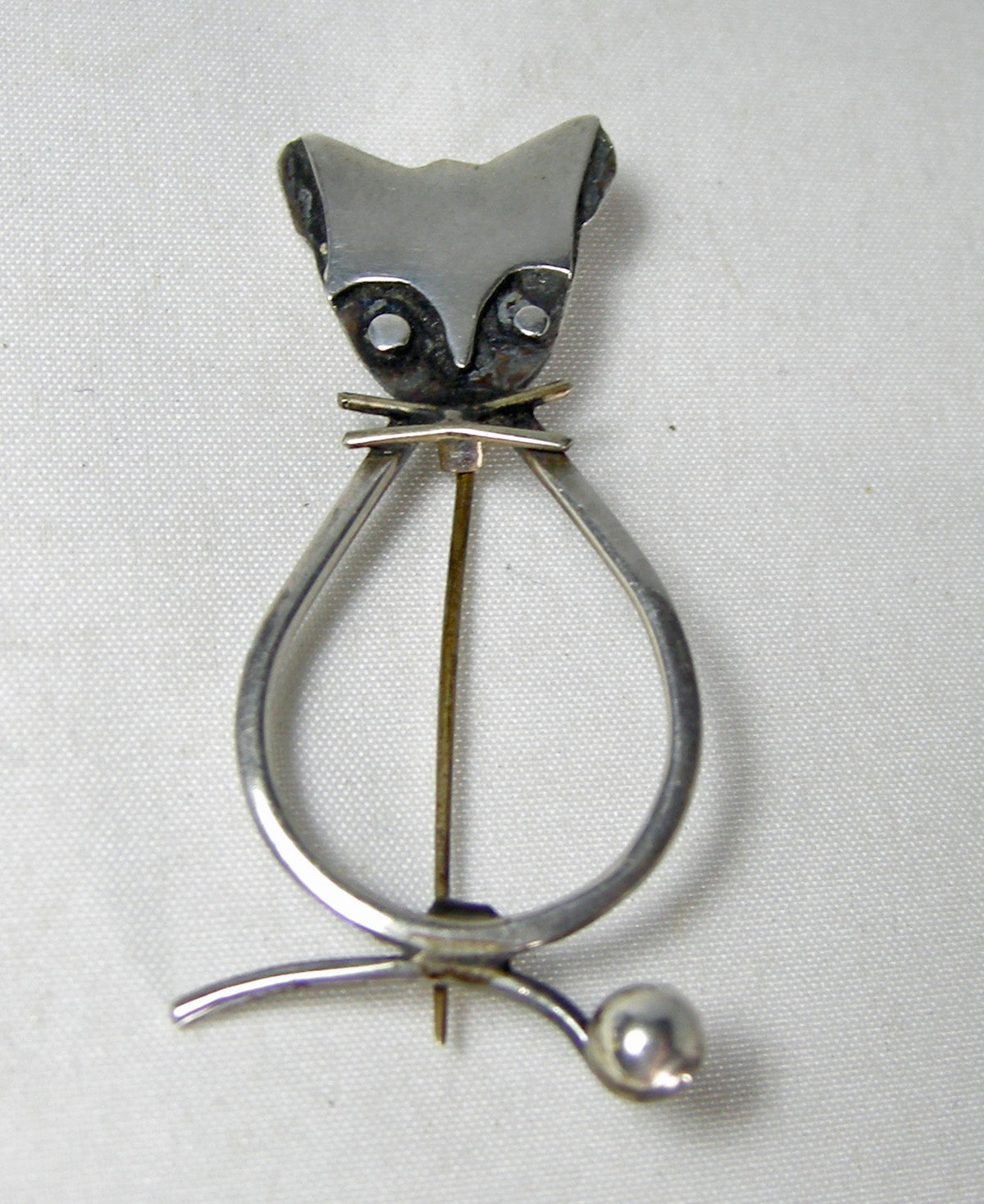 Vintage Set Of Two Sterling Silver Modern Cat Pins - JD10402 – Connie  DeNave's Jeweldiva