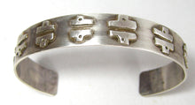 Load image into Gallery viewer, Vintage Unsigned 3 Dimensional Sterling Cuff Bracelet  - JD10346
