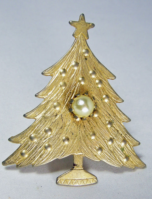 Vintage Gold Tone Christmas Tree W/ Faux Pearl Center - JD10163