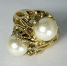 Load image into Gallery viewer, Vintage Trifari Faux Pearl Ring - JD10141
