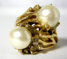 Load image into Gallery viewer, Vintage Trifari Faux Pearl Ring - JD10141